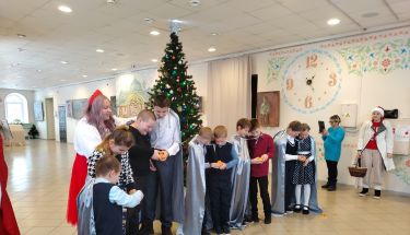 Программа "Хорошая легенда получается" была проведена в МТК "Град Китеж" совместно с Региональным отделением Российского Красного Креста